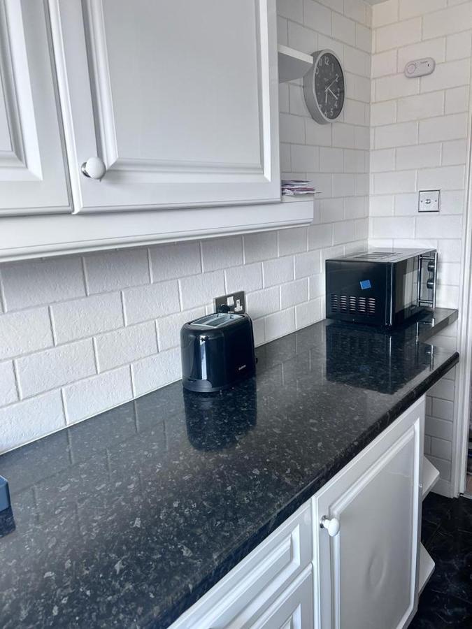Parsonage Leys Apartment Harlow Exterior photo